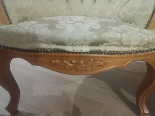 Sillones Descalzador Isabelino Madera y Tela