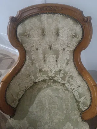 Sillones Descalzador Isabelino Madera y Tela