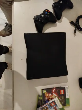 Xbox 360 con 4 juegos