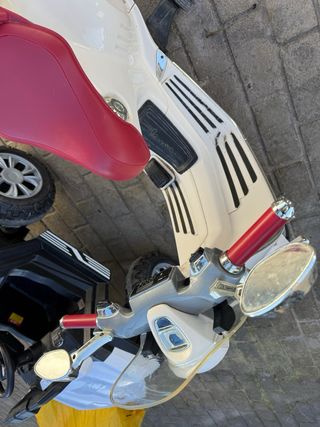 Moto eléctrica infantil