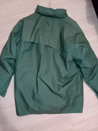 Parka impermeable verde forrada