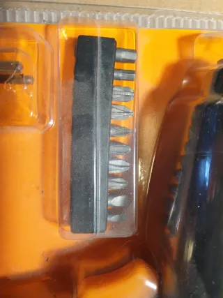 Atornillador Eléctrico FIXA 3.6V