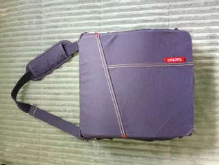 Alzador de bebé. Marca Tuctuc.