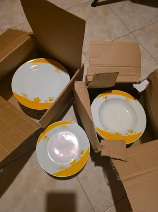 Set 36 Piatti Porcellana Royal Norfolk