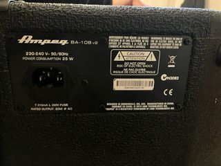 Ampeg BA-108 Amplificador Bajo