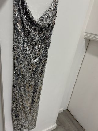 Vestido longo lantejoulas dourado e prateado