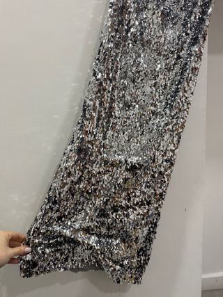 Vestido longo lantejoulas dourado e prateado