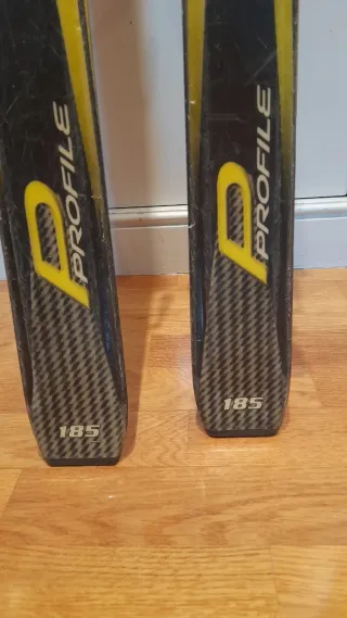 Esquís Blizzard Profile con bastones Rossignol