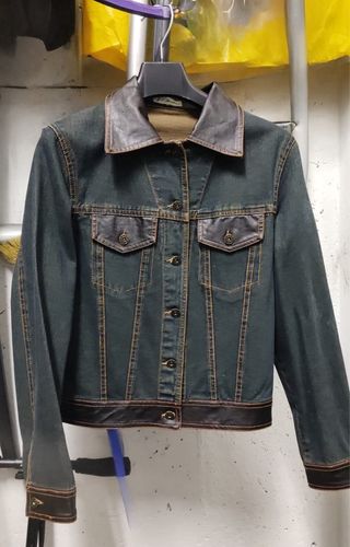 Cazadora vaquera con detalles en piel Talla L