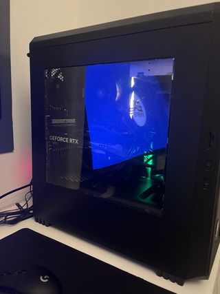 RTX 5070 12gb Ryzen 7 5800x !!!!!!