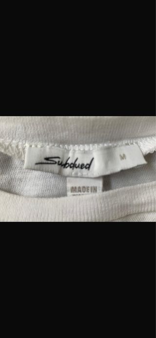 Lotto 3 capi Subdued: felpa e 2 magliette