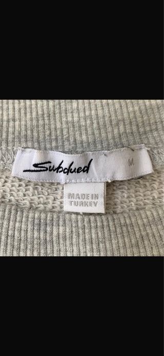 Lotto 3 capi Subdued: felpa e 2 magliette