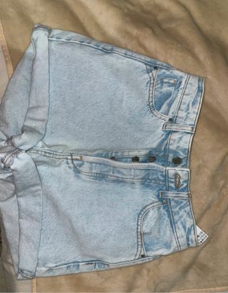 Shorts vaqueros desgastados