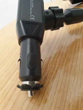 Soporte Móvil Coche USB Flexible