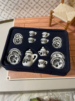 Servizio porcellana bianco e nero dollshouse