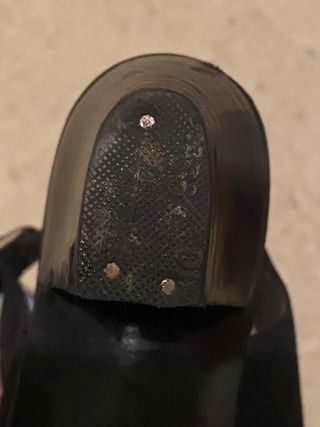 Zapatos de piel negra con tacon