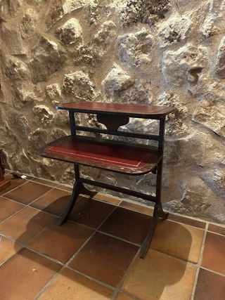 Mesa auxiliar vintage madera y cuero
