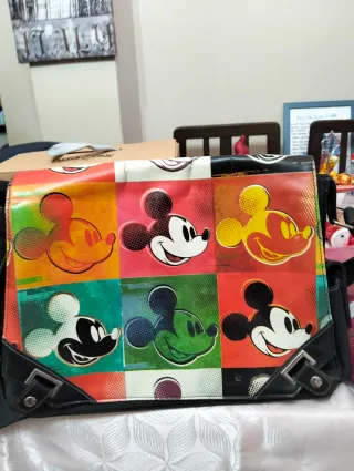 Bolso Mickey, Altavoz y Mochila Ergonómica