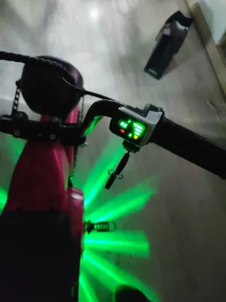 Moto eléctrica infantil rosa