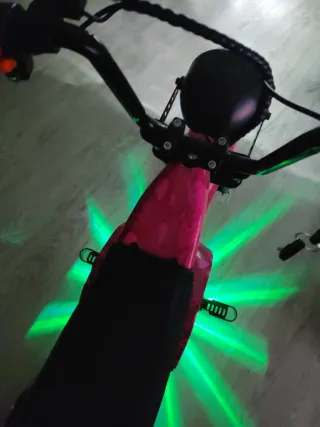 Moto eléctrica infantil rosa