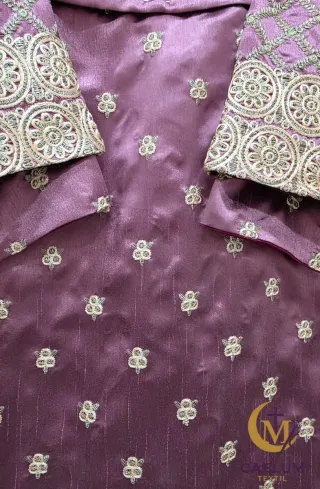 Saya Virgen Morada tamaño natural