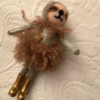 Bradipo in lana cardata