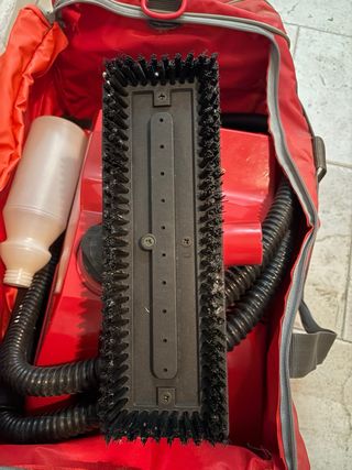 Aspiradora portátil roja