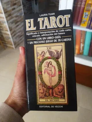 El Tarot de Laura Tuan - Editorial Vecchi