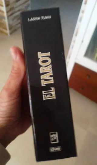 El Tarot de Laura Tuan - Editorial Vecchi