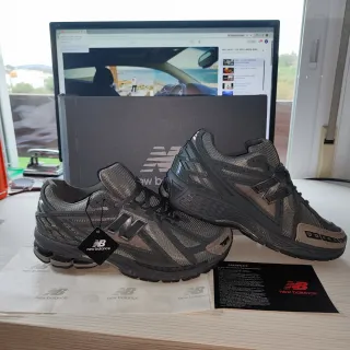 Zapatillas New Balance 2002R Nuevas