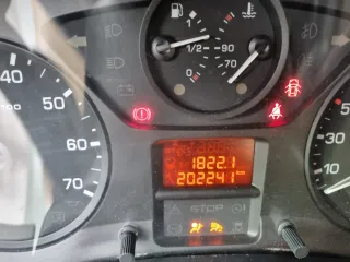 Citroën Berlingo 2015 para piezas motor&caja OK