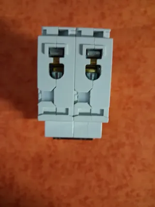 Interruptor magnetotérmico ABB S201-NA 10A