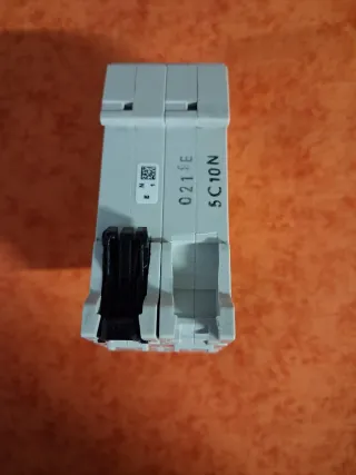 Interruptor magnetotérmico ABB S201-NA 10A