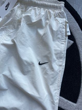 Joggers Nike Vintage Blancos, Talla S