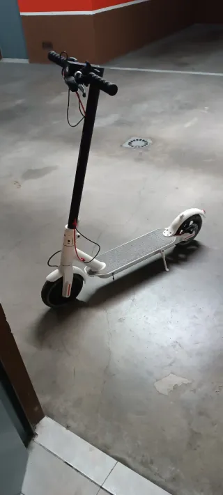 Patinete Eléctrico Blanco