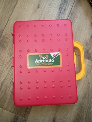 3 Juguetes, y 3 disfraces para 3-6años