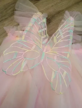 3 Juguetes, y 3 disfraces para 3-6años