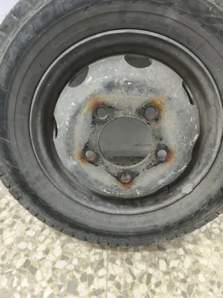 Llanta Nissan Cabstar ,Nissan trade R15