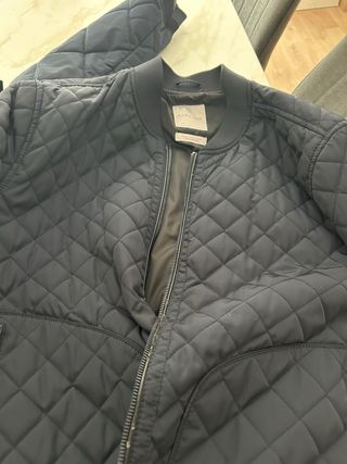 Cazadora bomber Zara azul Las 2 por 35€!!!!!