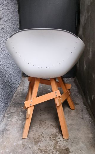 Sedia poltroncina di design bianco grigio