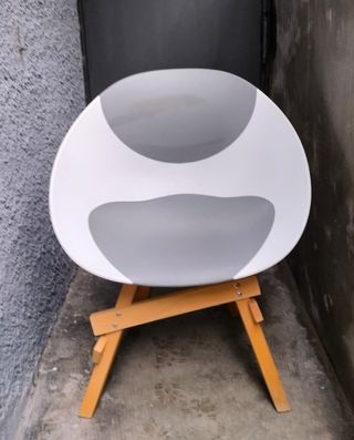 Sedia poltroncina di design bianco grigio
