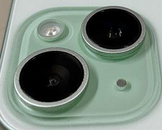 iPhone 15 Verde 128GB Como Nuevo