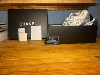 Chanel Sneakers Blancas Plata Nuevas Talla 43