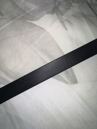 Cinturón Louis Vuitton Iniciales Negro Dorado 2cm