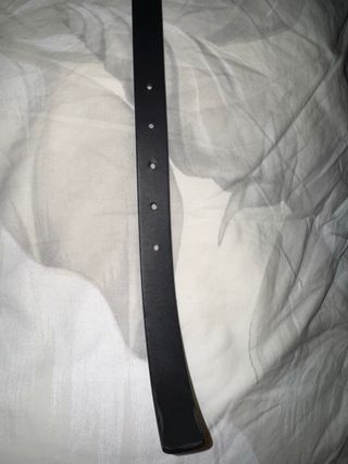 Cinturón Louis Vuitton Iniciales Negro Dorado 2cm