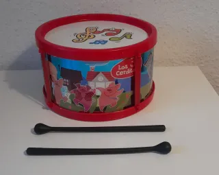 Tambor infantil con baquetas