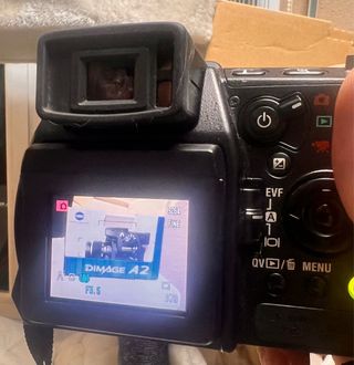 Konica Minolta DiMAGE A2 Pack Completo