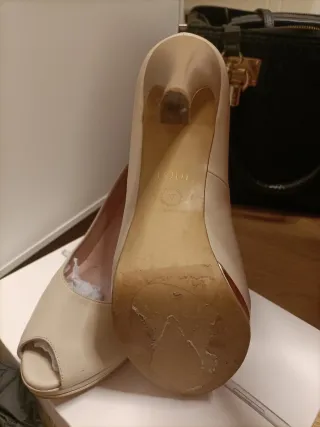 Zapatos Lodi Piel Beige Tacón Peep Toe