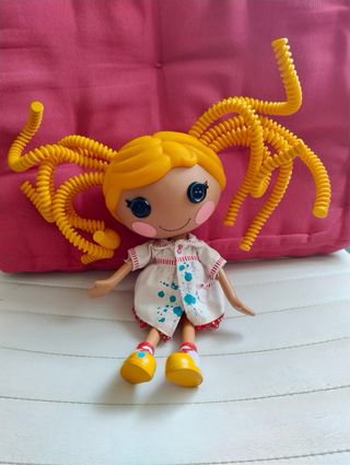 Muñeca Lalaloopsy pelo amarillo