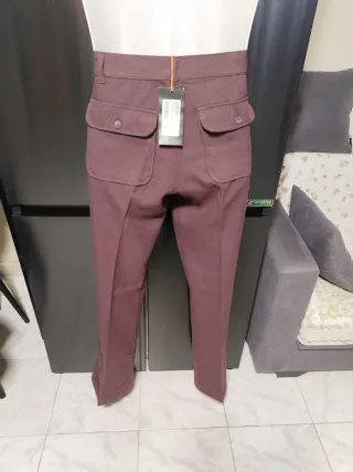 Pantaloni uomo color prugna nuovi con cartellino